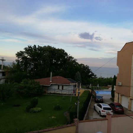 Vila Dva 3 Golden Sands Bagian luar foto